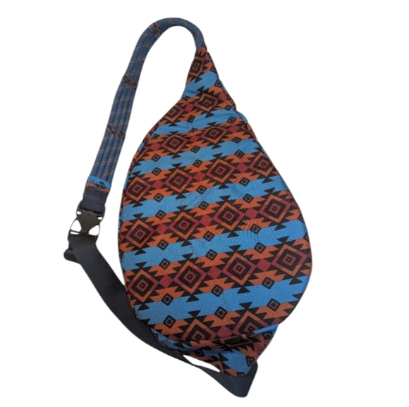 Kavu Rope Sling Bag In Horizon Blanket - Picture 2 of 13